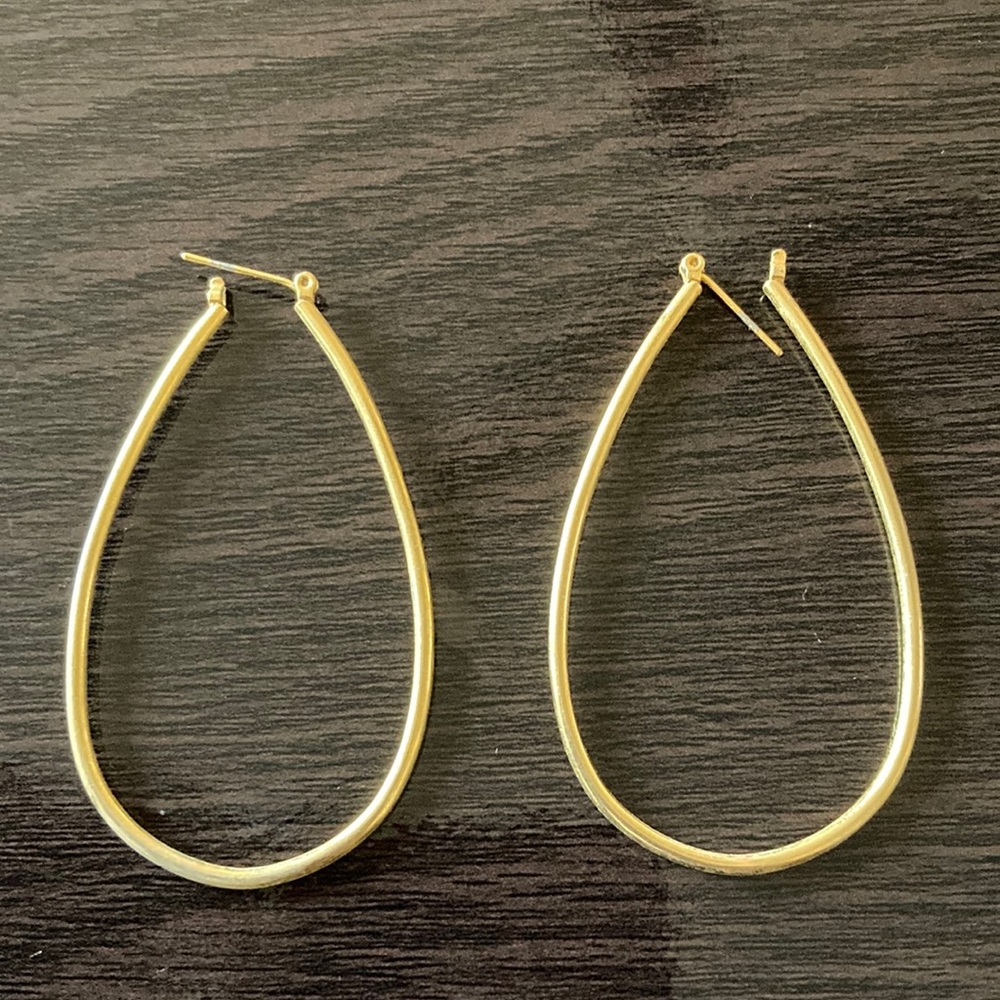 Gold Oval Earrings